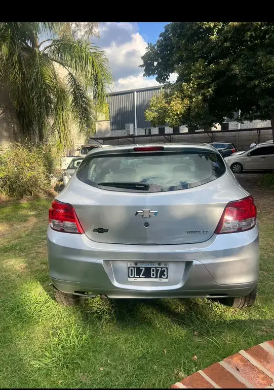 Chevrolet Onix 1.2 Lt (1200 Cc) 2014 - foto 3
