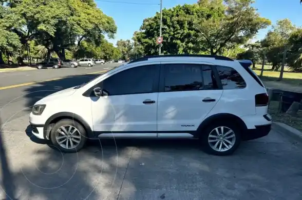 Volkswagen Suran 1.6 Track  2019 - foto 3
