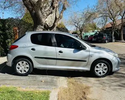 Peugeot 207 Compact 1.4 Xr 5P  2012 - foto 4