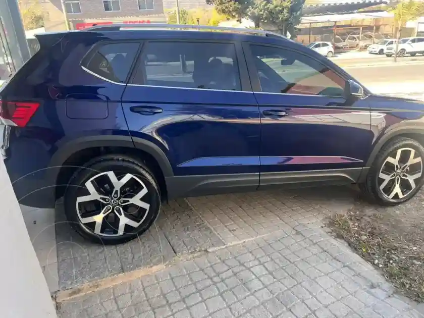 Volkswagen Taos Highline Aut  2024 - foto 4