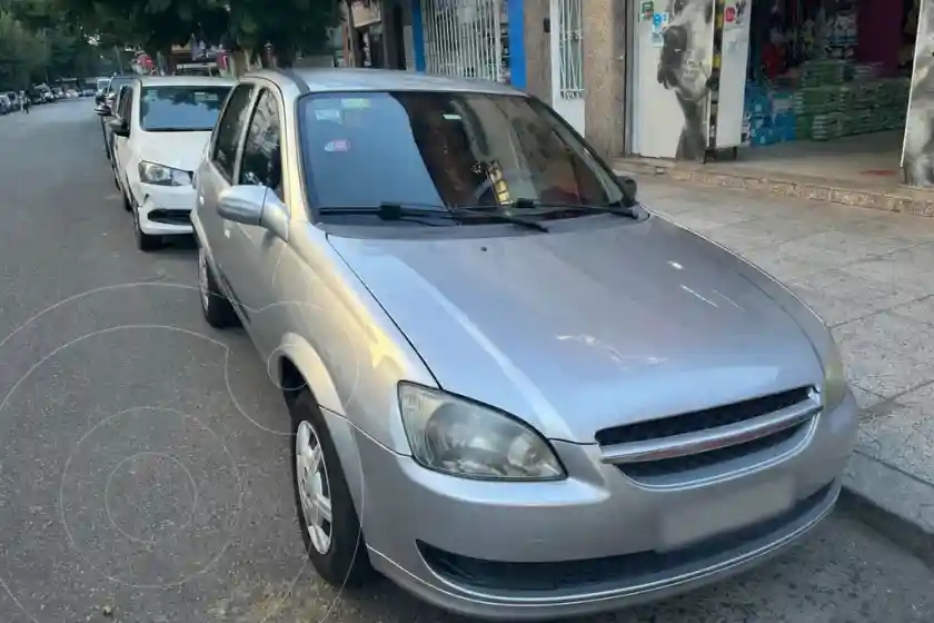 Chevrolet Classic 4P Ls  2015 - foto 1