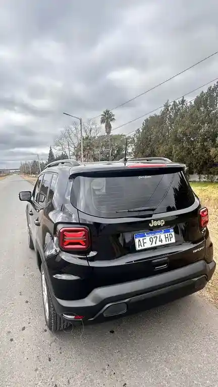 Jeep Renegade Sport  2023 - foto 4