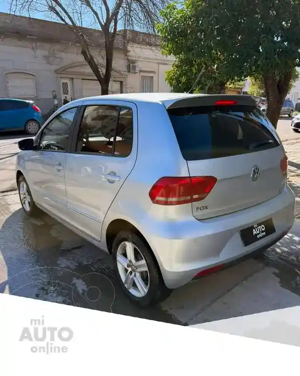 Volkswagen Fox Fox 1.6 5 P. Comfortline L/15  2016 - foto 4