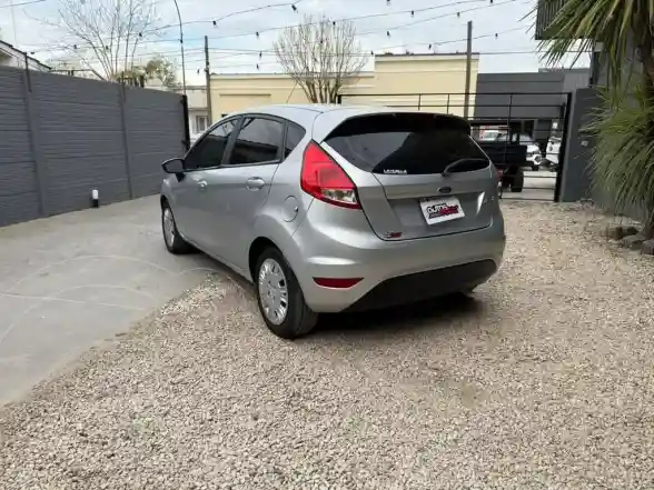 Ford Fiesta  Fiesta  1.6 4P S              (Kd)  2014 - foto 4