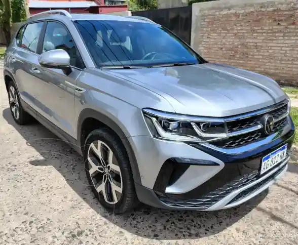 Volkswagen Taos Highline Aut 2024 - foto 1