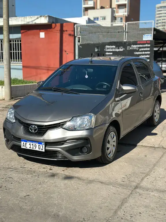 Toyota Etios Hatchback X (1496 Cc) 2020 - foto 1