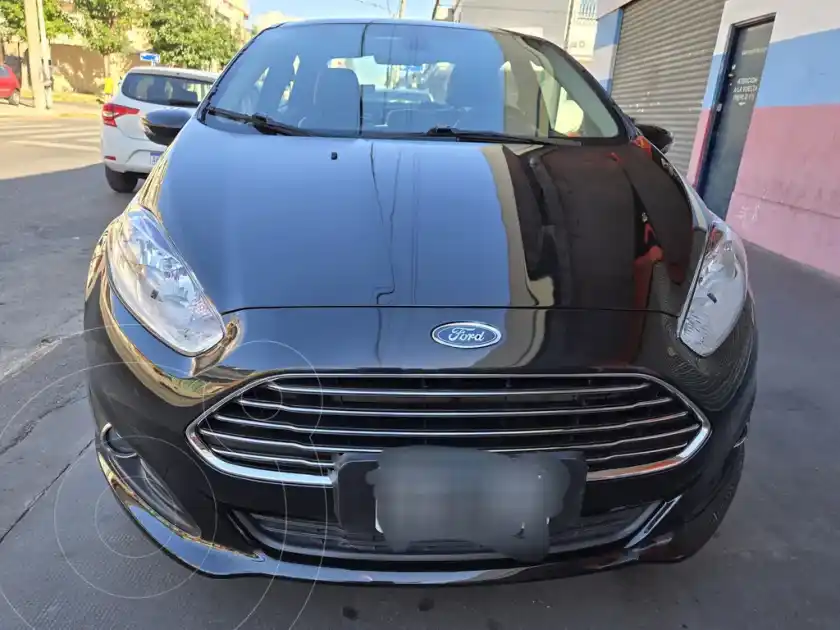 Ford Fiesta Kinetic Sedán Titanium  2015 - foto 2