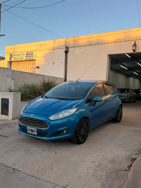Ford Fiesta 5P Titanium Kinetic Design (1596 Cc) 2015 - foto 2