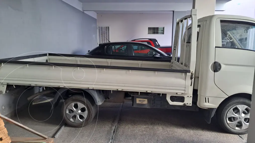 Hyundai H100 Extralargo C/Caja (2497 Cc) 2017 - foto 2
