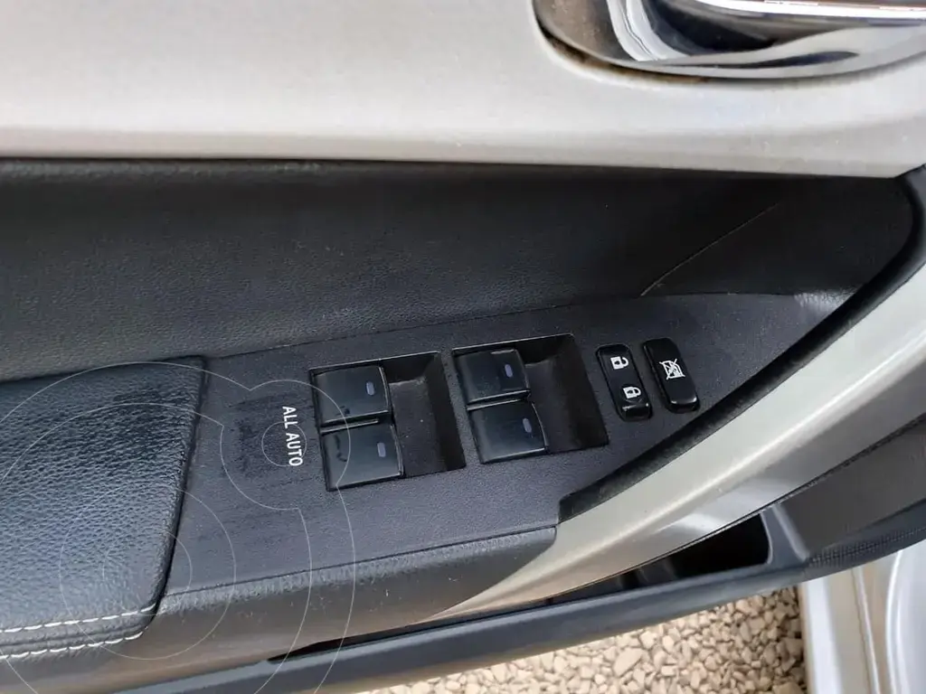 Toyota Corolla 1.8 Xei Pack Cvt (1798 Cc) 2015 - foto 5