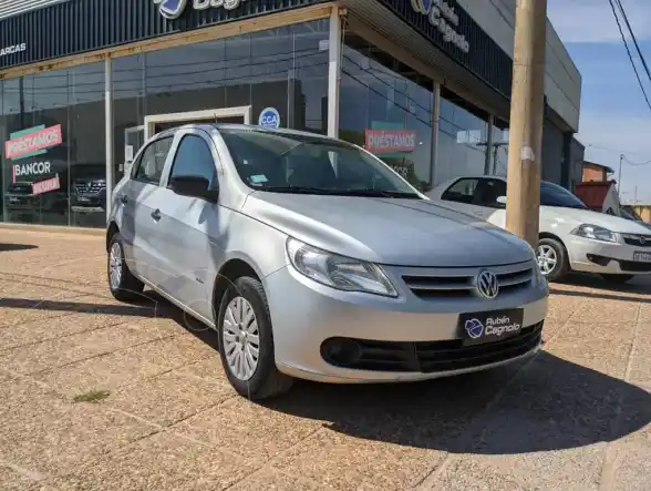 Volkswagen Golf Gol 1.6 5 P Trend Pk 1  2011 - foto 1