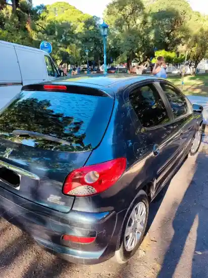 Peugeot 207 Compact 1.4 Xr 5P  2012 - foto 4