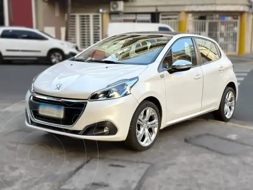 Peugeot 208 Urban Tech 1.6 Edición Limitada  2019 - foto 2