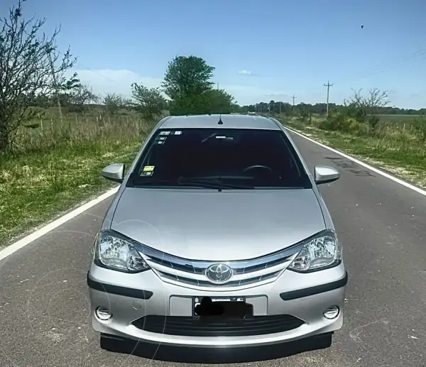 Toyota Etios 2014 - foto 1