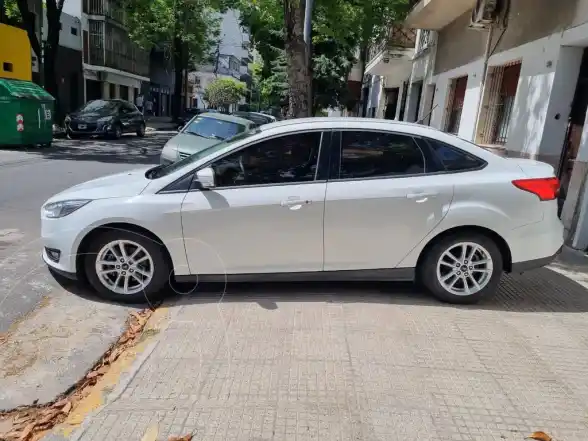 Ford Focus 5P 1.6L S  2019 - foto 1