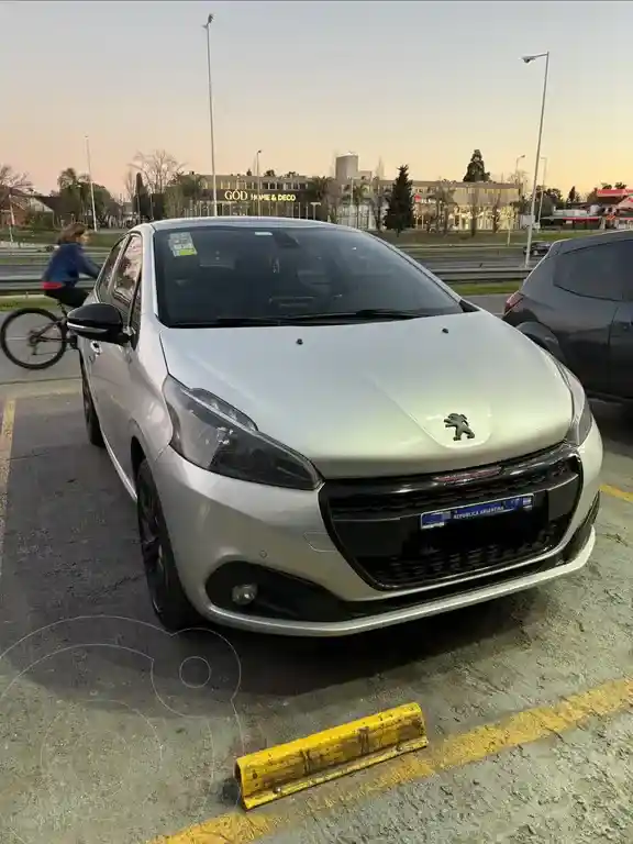 Peugeot 208 Gt 1.6 Thp  2018 - foto 3