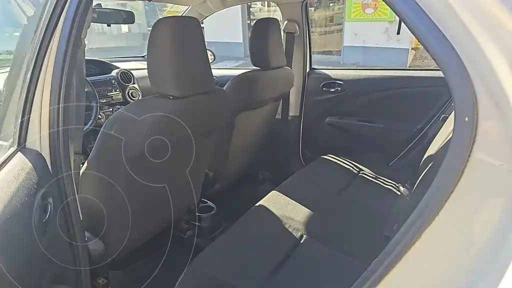 Toyota Etios Sedán Xls 2015/2016  2015 - foto 3