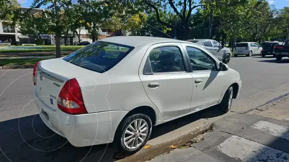 Toyota Etios Sedán Xls 2015/2016  2015 - foto 4