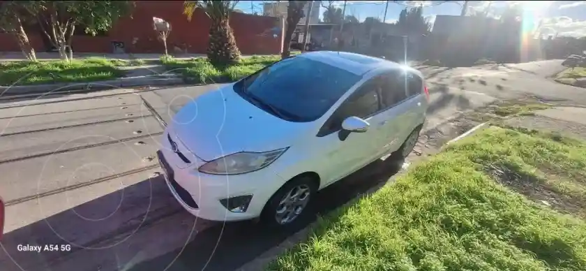 Ford Fiesta Kinetic Titanium  2011 - foto 1