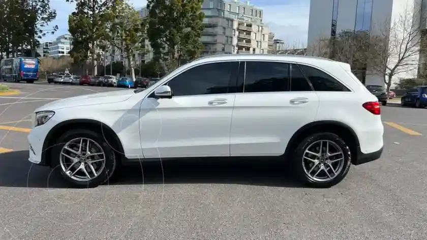 Mercedes-Benz Clase Glc Glc 300  4Matic Amg Line  2017 - foto 2