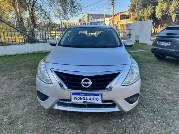 Nissan Versa Sense Aut  2019 - foto 2