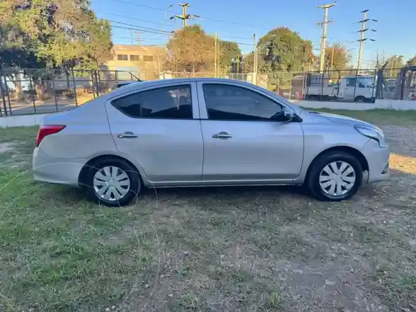 Nissan Versa Sense Aut  2019 - foto 3