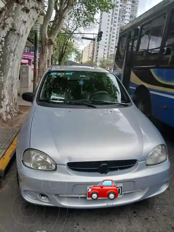 Chevrolet Corsa Classic 4P 1.6 Súper  2005 - foto 2