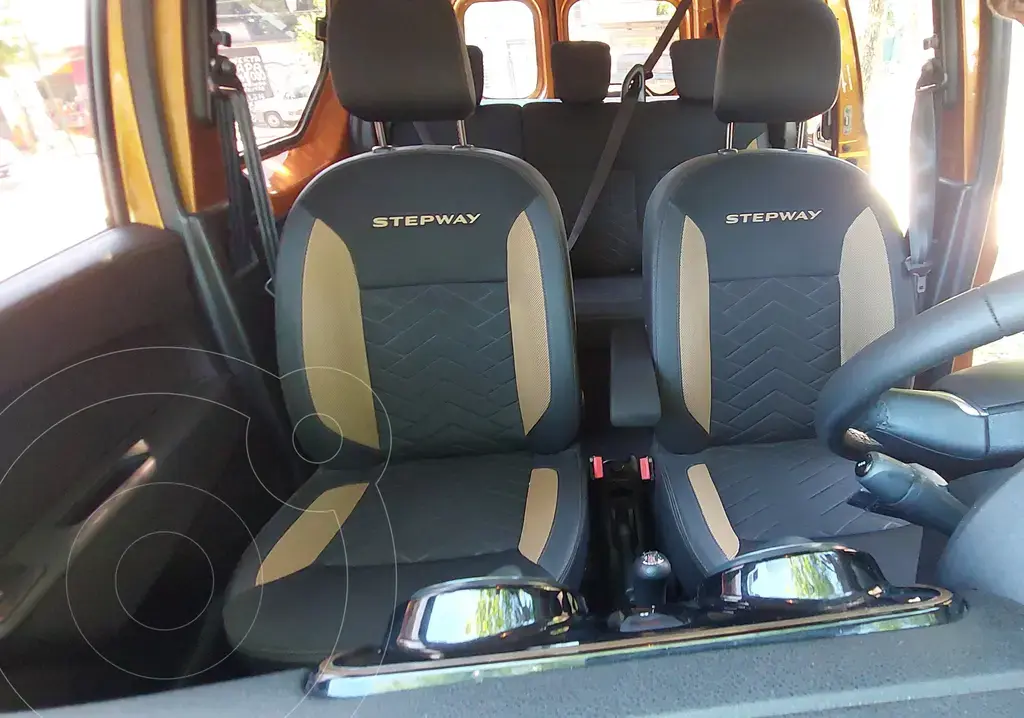 Renault Kangoo Stepway 1.6 Dci (1461 Cc) 2020 - foto 3
