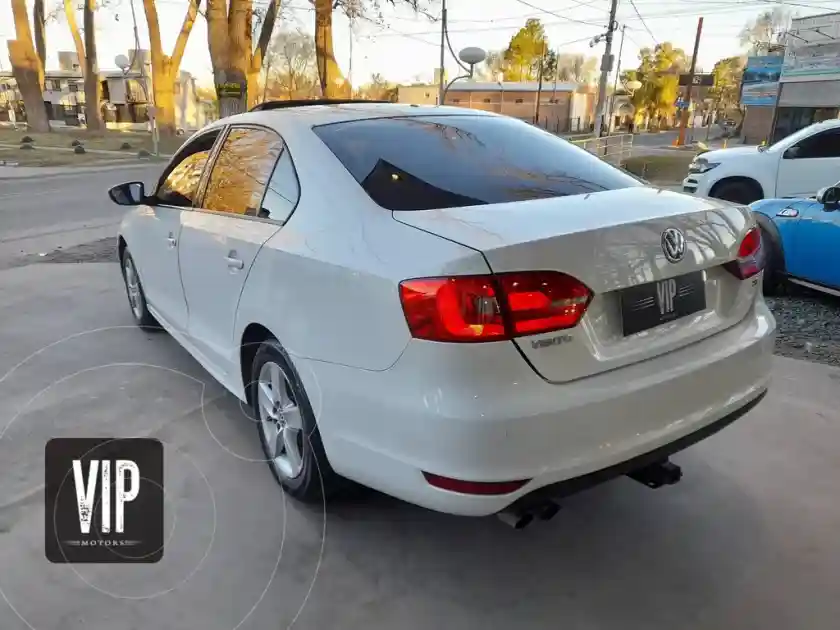 Volkswagen Vento 2.5 Fsi Luxury  2013 - foto 4