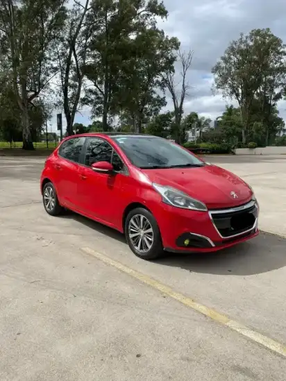 Peugeot 2008 Allure  2019 - foto 2