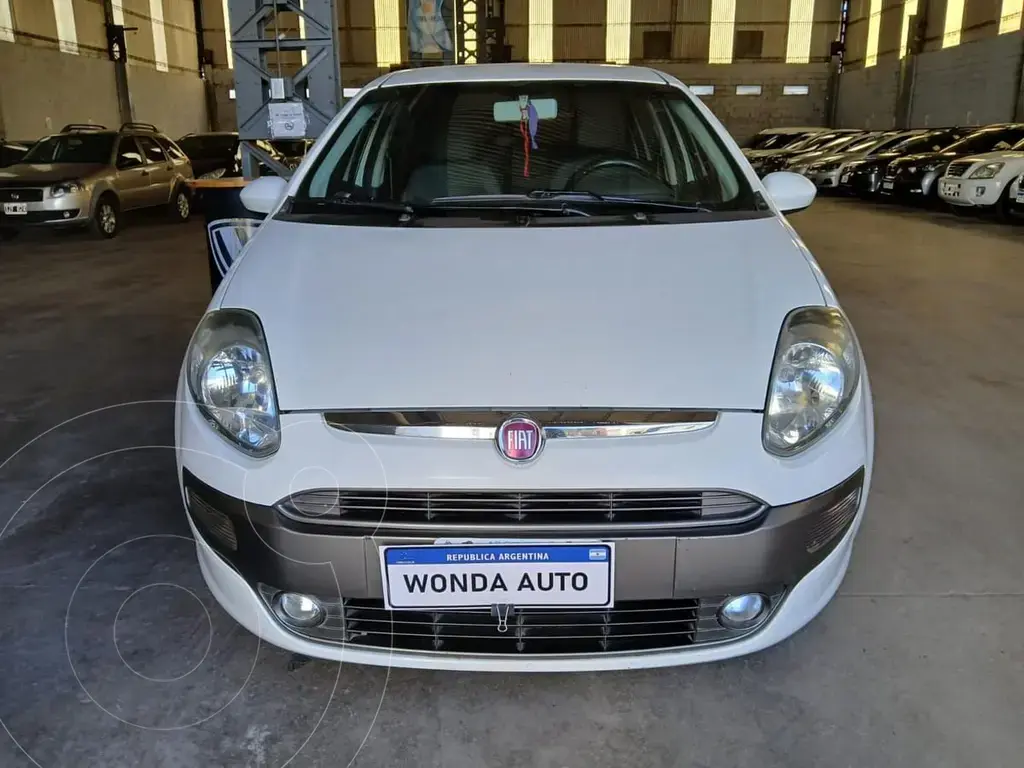Fiat Punto Punto 1.6 Essence L/13 2014 - foto 2