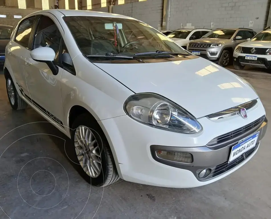Fiat Punto Punto 1.6 Essence L/13 2014 - foto 3