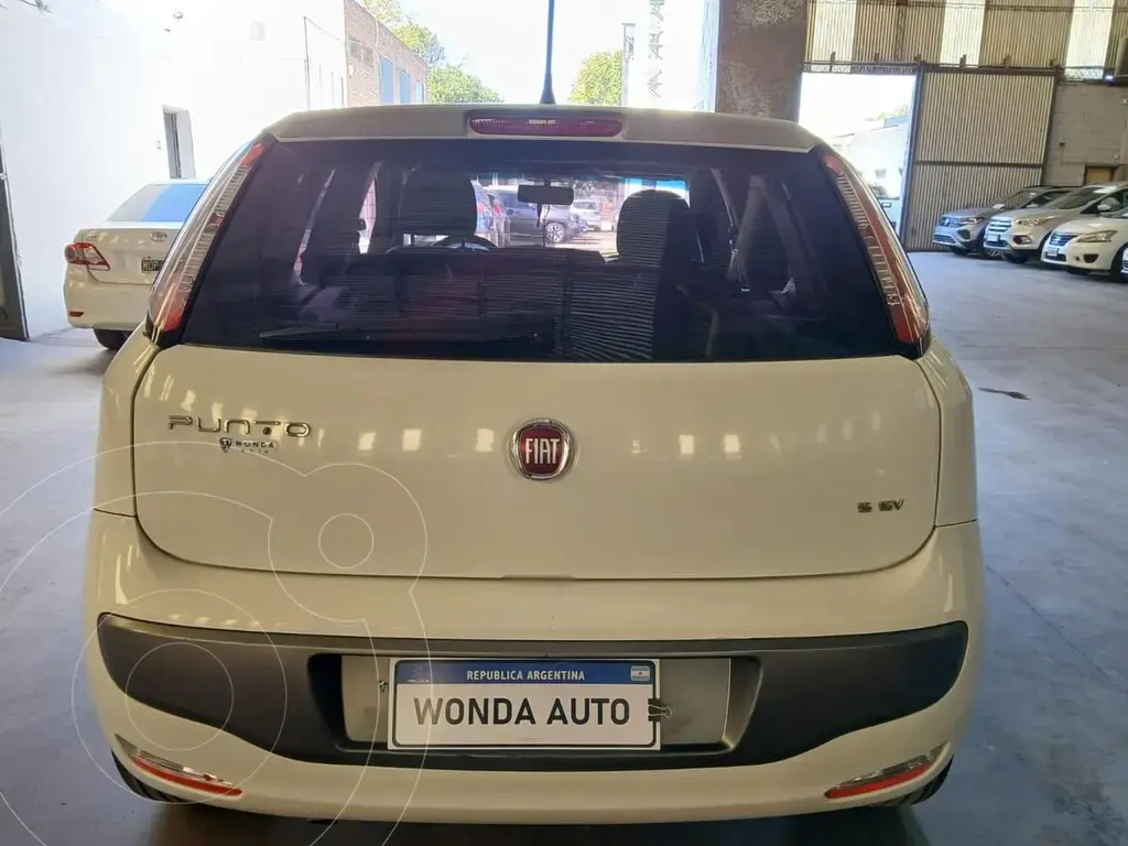 Fiat Punto Punto 1.6 Essence L/13 2014 - foto 5