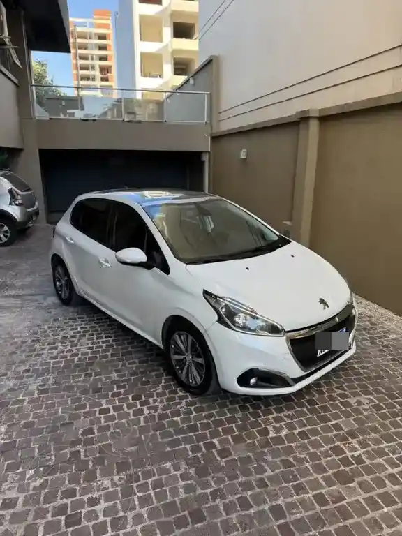 Peugeot 208 Feline 1.6 Aut  2019 - foto 2