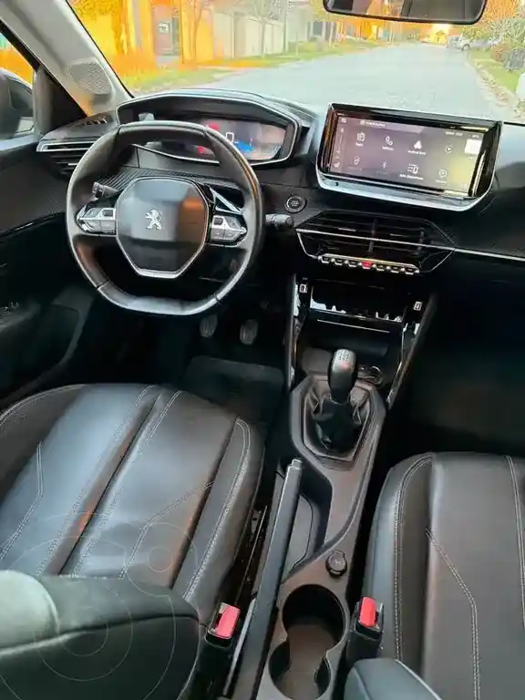 Peugeot 208 Feline 1.6 Tiptronic  2024 - foto 5