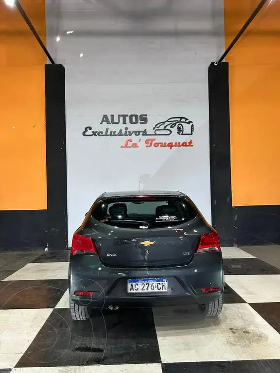 Chevrolet Onix Onix 1.4 Ltz                  L/17  2018 - foto 5