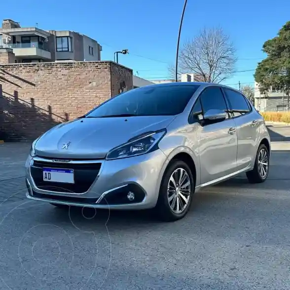 Peugeot 208 Feline 1.6 Aut  2019 - foto 1