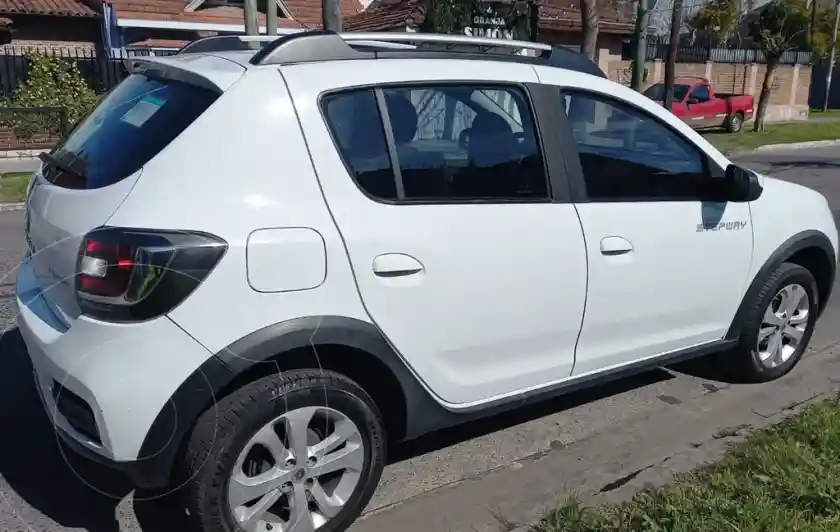 Renault Sandero Stepway 1.6 Dynamique  2016 - foto 3