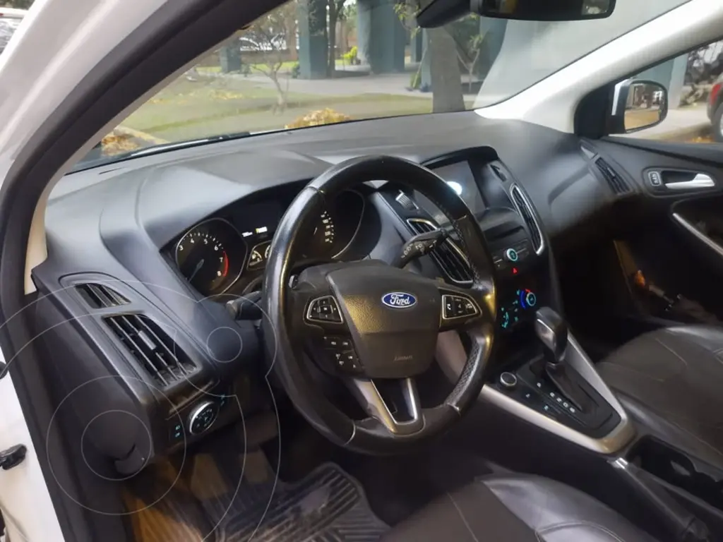 Ford Focus Sedán 2.0L Se Aut (2000 Cc) 2018 - foto 2