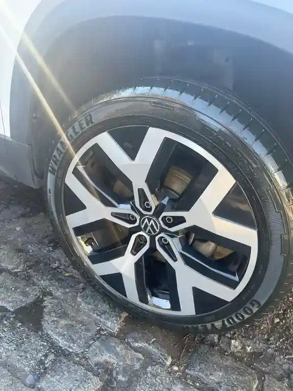 Volkswagen Taos Highline Aut  2024 - foto 5