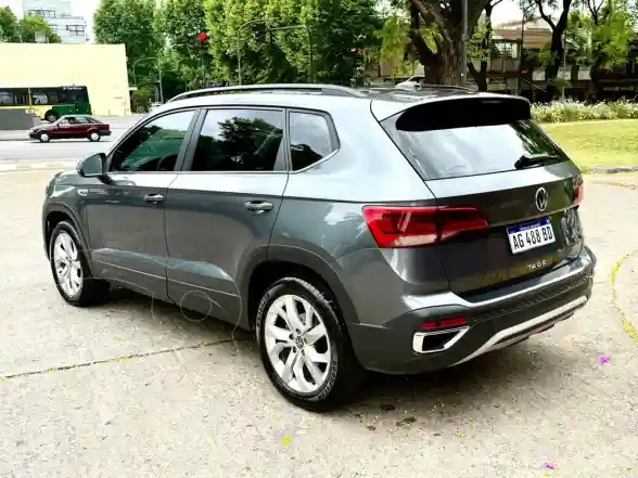 Volkswagen Taos Comfortline Aut  2024 - foto 1