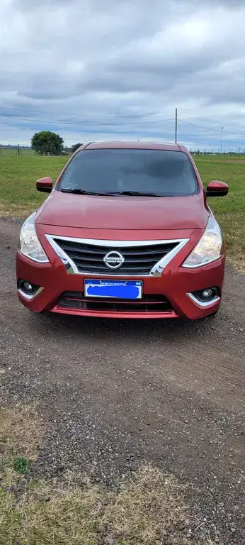 Nissan Versa 2017 - foto 1