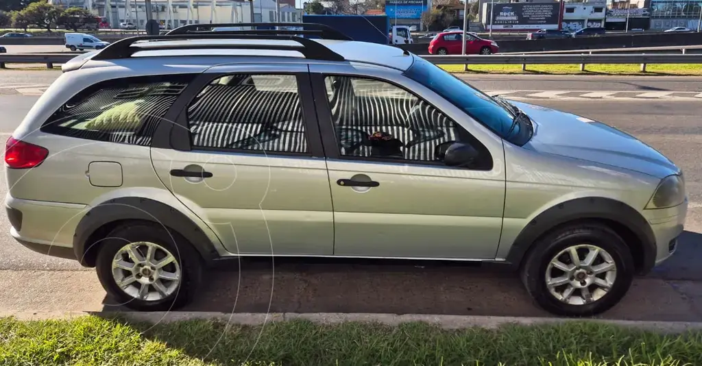 Fiat Palio Weekend 1.4 Trekking Full (1368 Cc) 2010 - foto 4