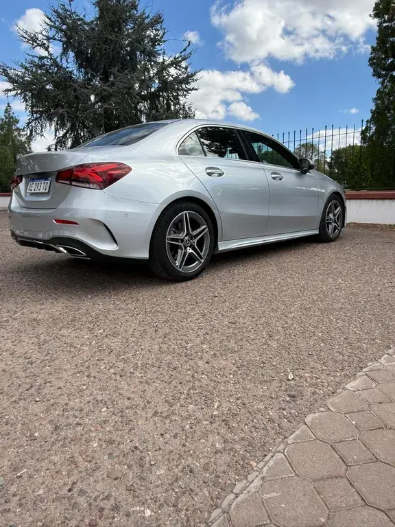 Mercedes Clase A Sedán Amg 35 4Matic (1991 Cc) 2020 - foto 3