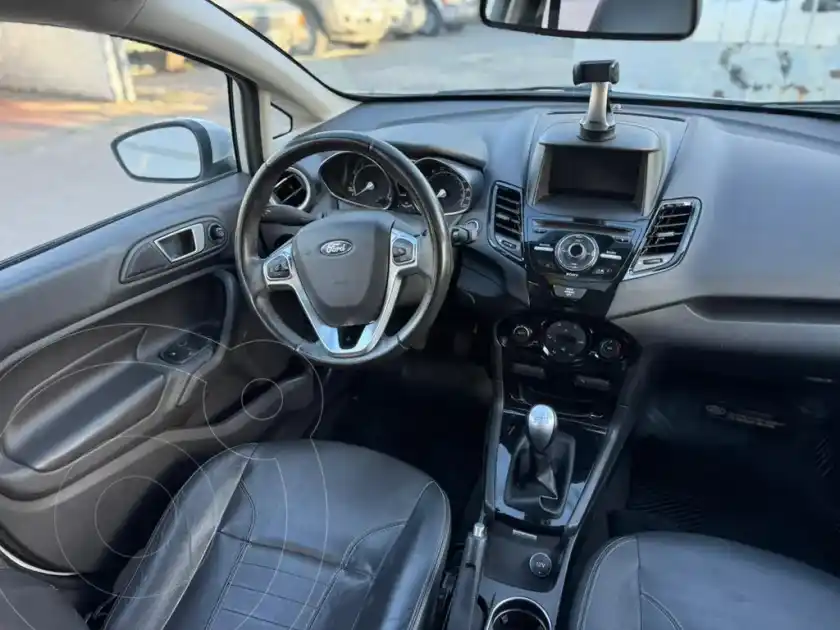 Ford Fiesta Kinetic Titanium  2015 - foto 2