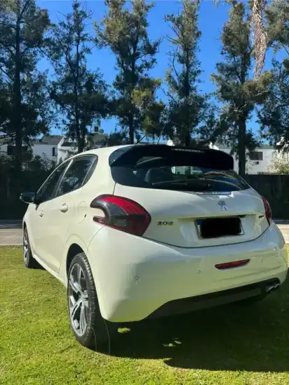 Peugeot 208 Feline 1.6  2019 - foto 5