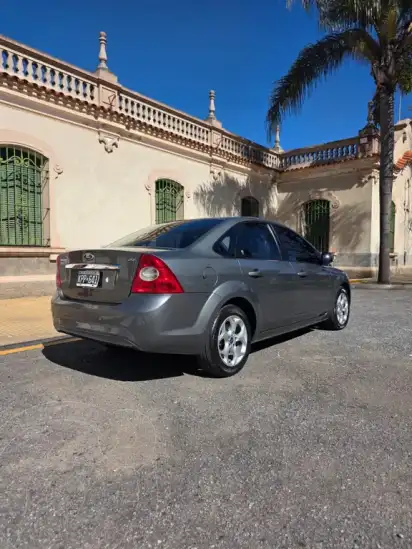 Ford Focus Exe Ghia 2.0L  2011 - foto 3