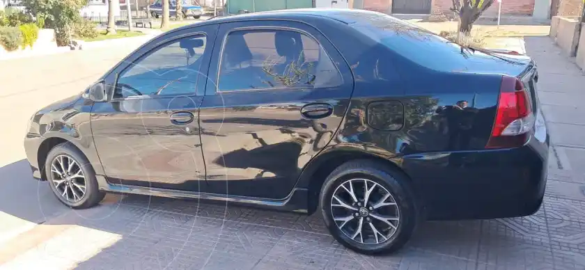 Toyota Etios Sedán Xls Aut  2023 - foto 2