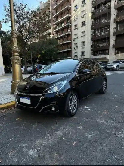 Peugeot 208 Feline 1.6  2019 - foto 1