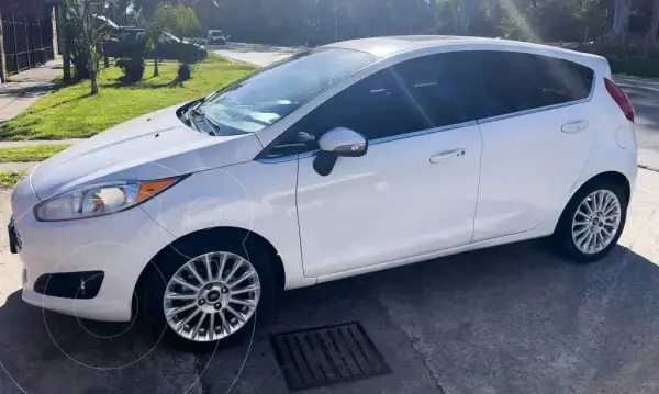 Ford Fiesta Kinetic Titanium Powershift (1596 Cc) 2014 - foto 1
